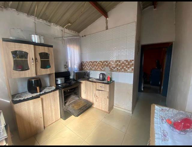 2 BEDROOM HOUSE FOR SALE IN PALM RIDGE EXT 2
